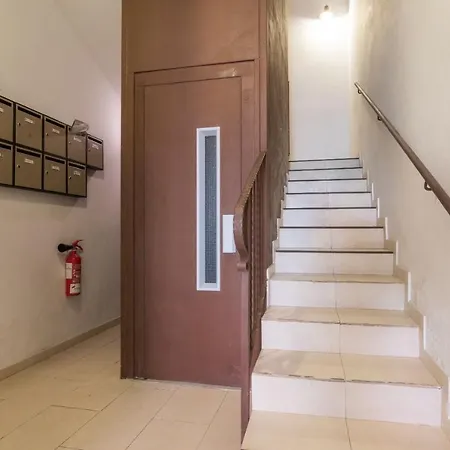 Hb - Plaza Luceros Playa Loft Com * Alicante